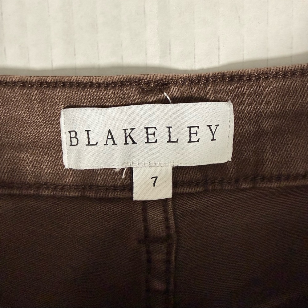 Blakeley Distressed Mocha Brown Jeans - Picture 4 of 8